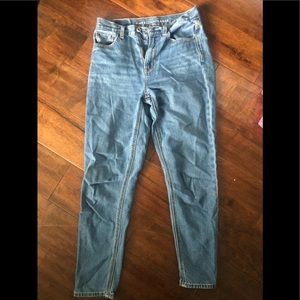 American Eagle Mom Jeans